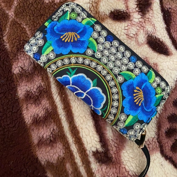 Wallet - Picture 2 of 3